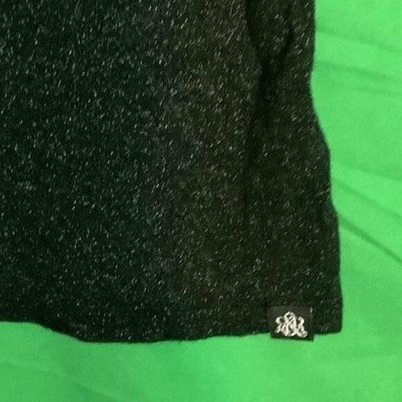 Rock & Republic Black V-Neck Short Sleeve Pocket Tee Women’s XS - Picture 3 of 8